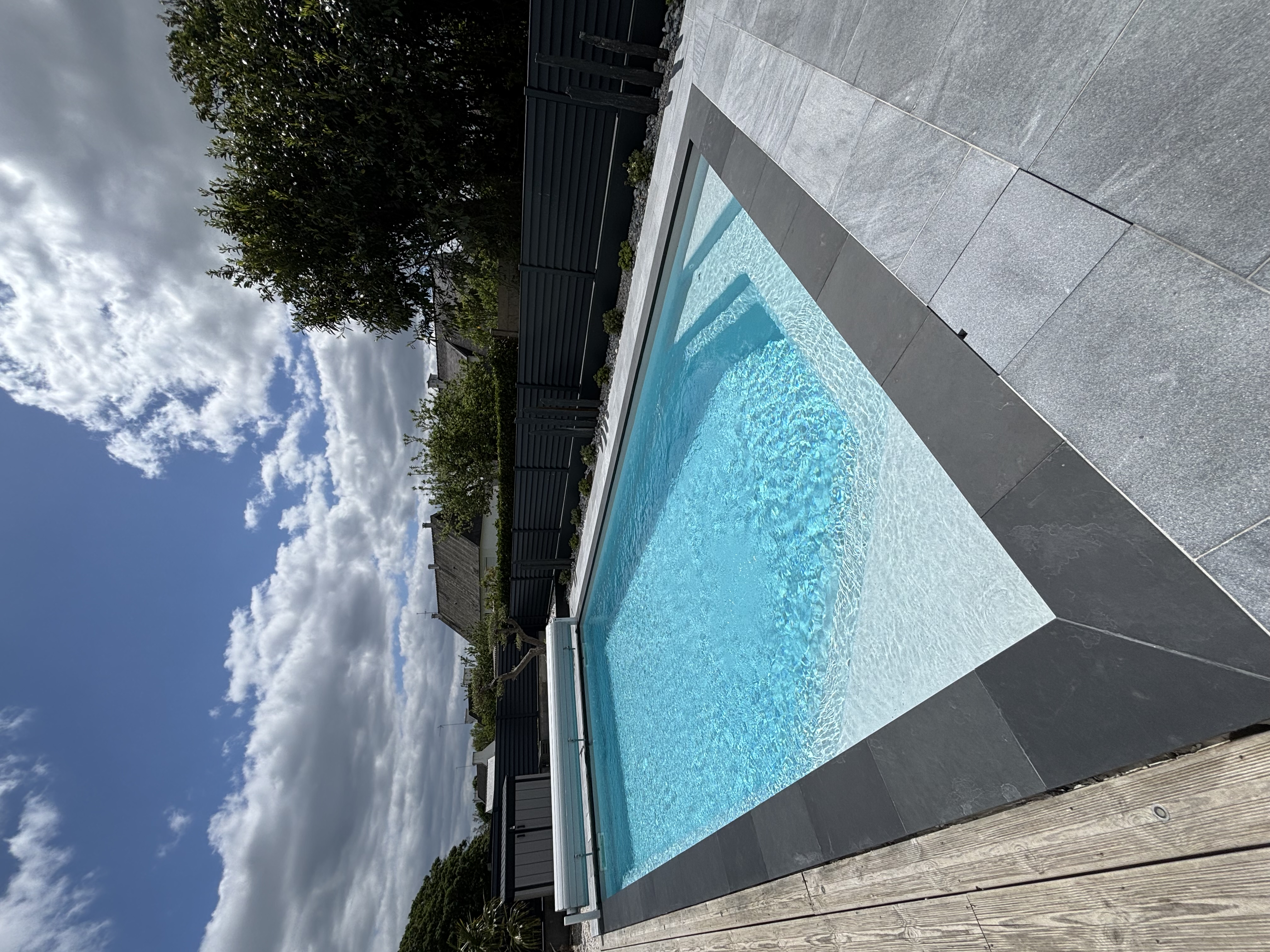 <p>Traitement de l’eau piscine et spa</p>